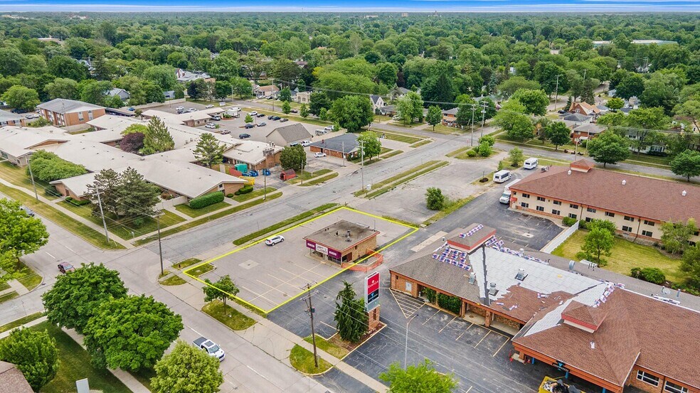 3307 Davenport Ave, Saginaw, MI à vendre - Photo de l’immeuble – Image 1 sur 13