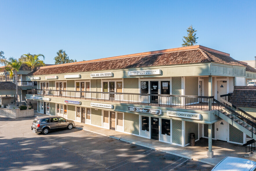 1203 W Imperial Hwy, Brea, CA à louer - Photo de l’immeuble – Image 1 sur 14