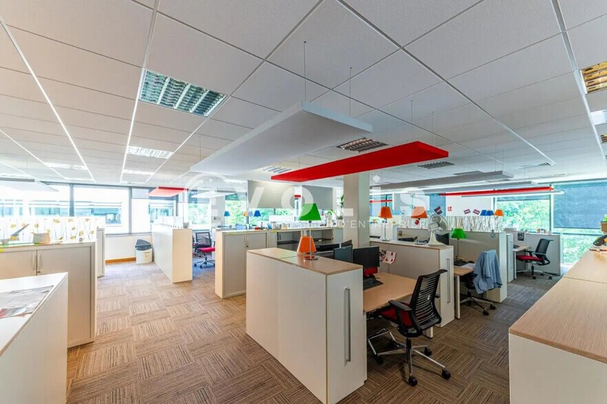 Bureau dans Serris à louer - Photo de l’immeuble – Image 2 sur 4