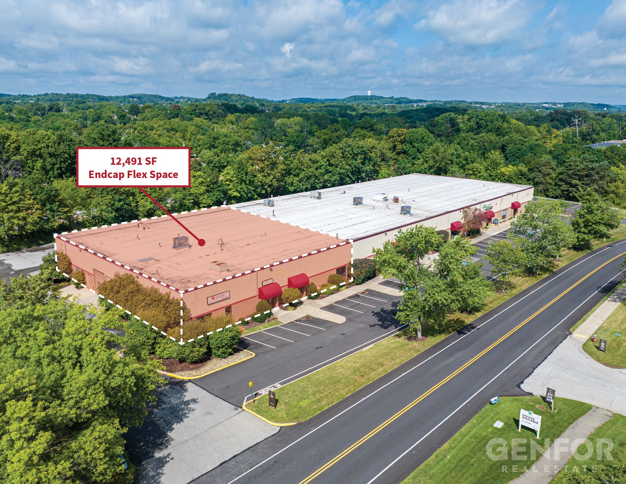220 Executive Dr, Cranberry, PA à louer Photo principale– Image 1 sur 7