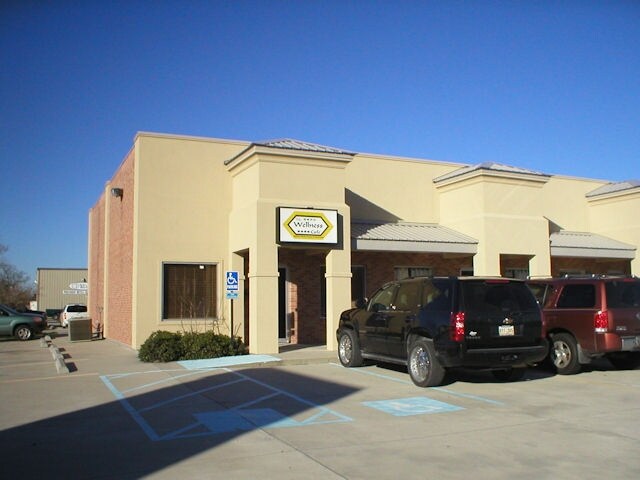 810 W Highway 30, Gonzales, LA à louer - Photo de l’immeuble – Image 2 sur 21