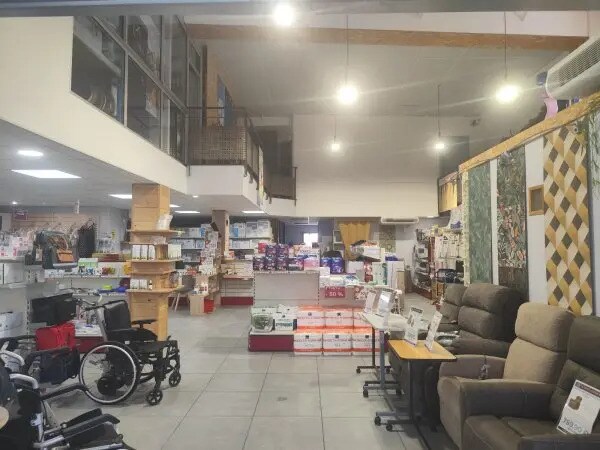 Local d'activités dans Perpignan à vendre - Photo de l’immeuble – Image 1 sur 4
