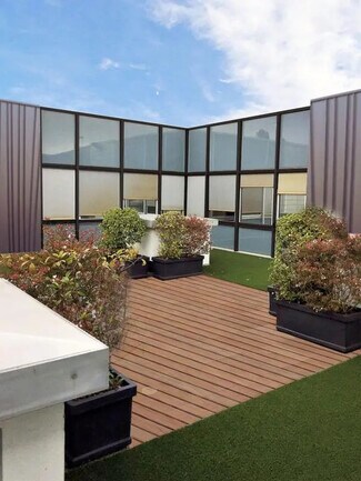 Plus de détails pour 27 Boulevard Louise Michel, Gennevilliers - Bureau, Local d'activités à louer