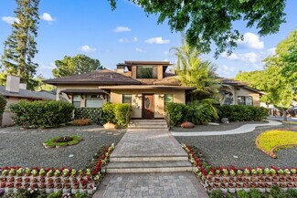 Plus de détails pour 251 Middlefield Rd, Palo Alto, CA - Logement à vendre