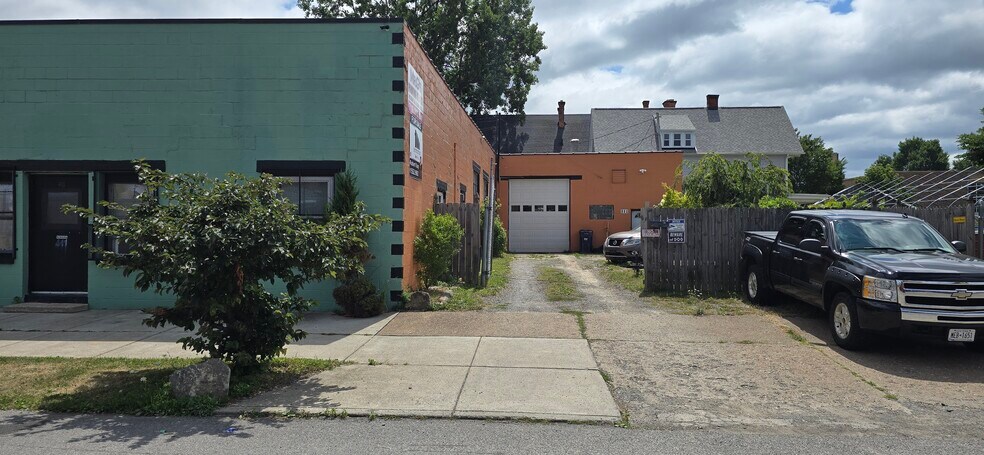 405 Rhode Island St, Buffalo, NY à vendre - Photo de l’immeuble – Image 2 sur 21