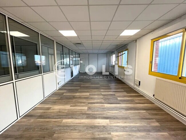 Plus de détails pour Bureau à louer