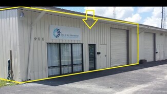 Plus de détails pour 946 13th Ln, Vero Beach, FL - Industriel/Logistique à louer