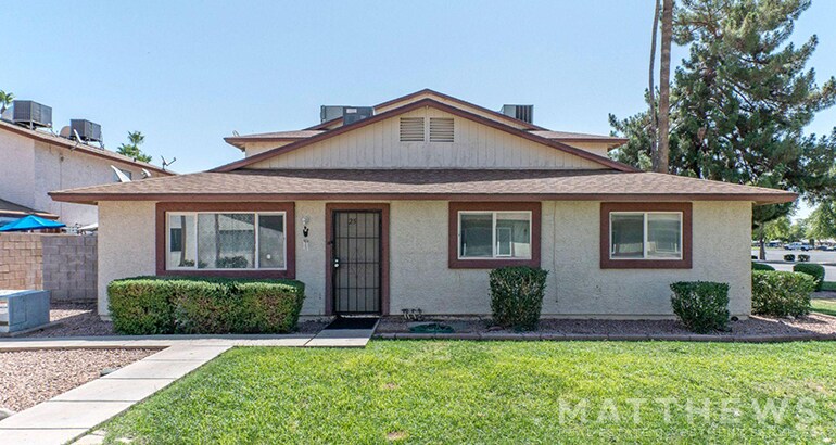 860 E Brown Rd, Mesa, AZ à vendre - Photo de l’immeuble – Image 2 sur 15