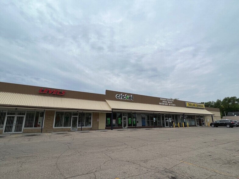 3212-3214 Auburn St, Rockford, IL à louer - Photo de l’immeuble – Image 1 sur 9