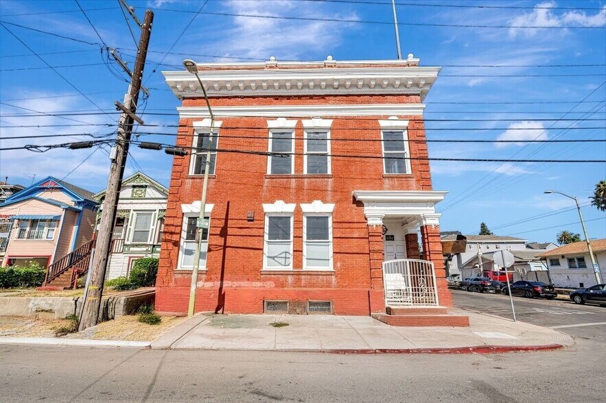 1649 12th Ave, Oakland, CA à vendre - Photo de l’immeuble – Image 2 sur 36