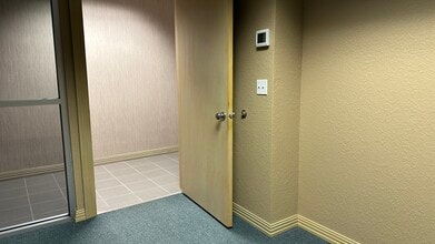 N922 & N926 Tower View Dr, Greenville, WI à louer Photo intérieure– Image 2 sur 7