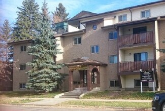 Plus de détails pour 5030 49 ave, Vegreville, AB - Logement à vendre