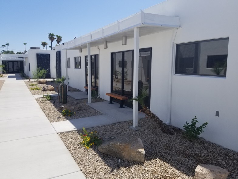 455 N Mesa Dr, Mesa, AZ à louer - Photo de l’immeuble – Image 3 sur 9