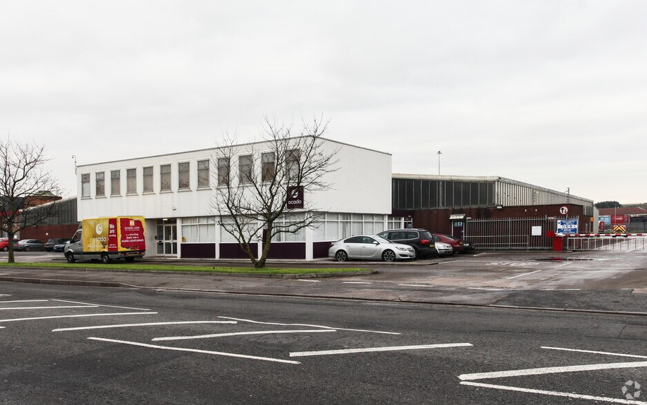Avonmouth Way, Avonmouth à louer - Photo de l’immeuble – Image 3 sur 7