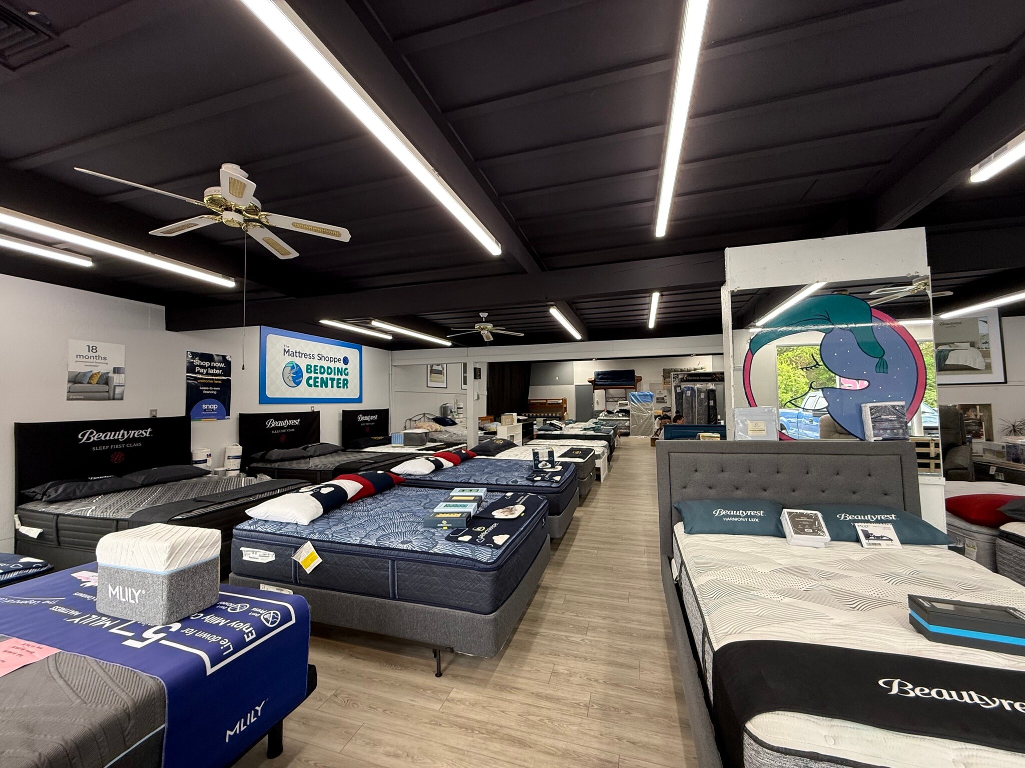 520 Pleasant St, Attleboro, MA à vendre Photo intérieure– Image 1 sur 8