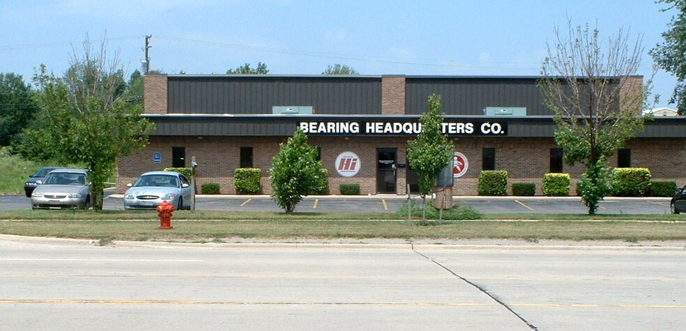 26060 Northline Rd, Taylor, MI à louer - Photo de l’immeuble – Image 2 sur 7