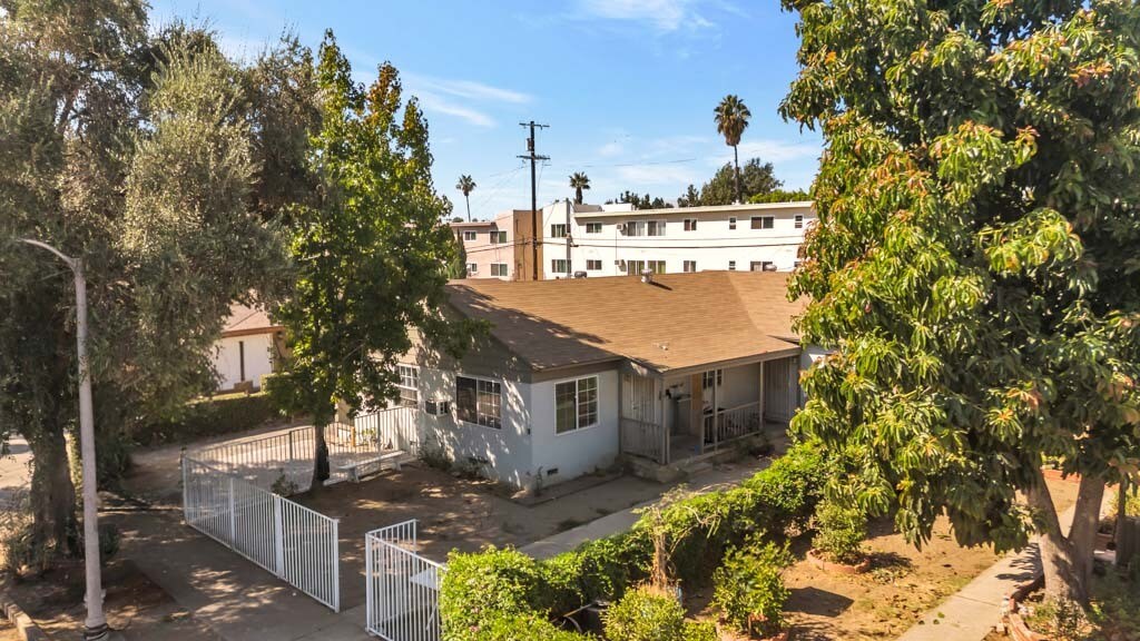 8843 Tilden Ave, Panorama City, CA à vendre Photo principale– Image 1 sur 14