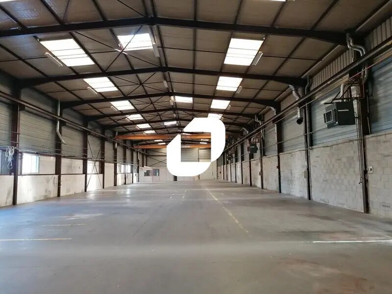 Bureau dans Belleville-en-Beaujolais à louer Photo de l’immeuble– Image 1 sur 10