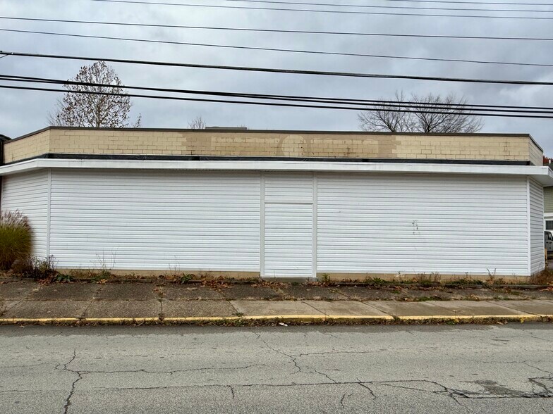 421-427 Freeport St, New Kensington, PA à vendre - Photo de l’immeuble – Image 2 sur 6