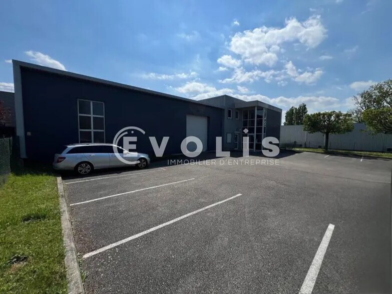 Local d'activités dans Trévoux à vendre - Photo de l’immeuble – Image 3 sur 14