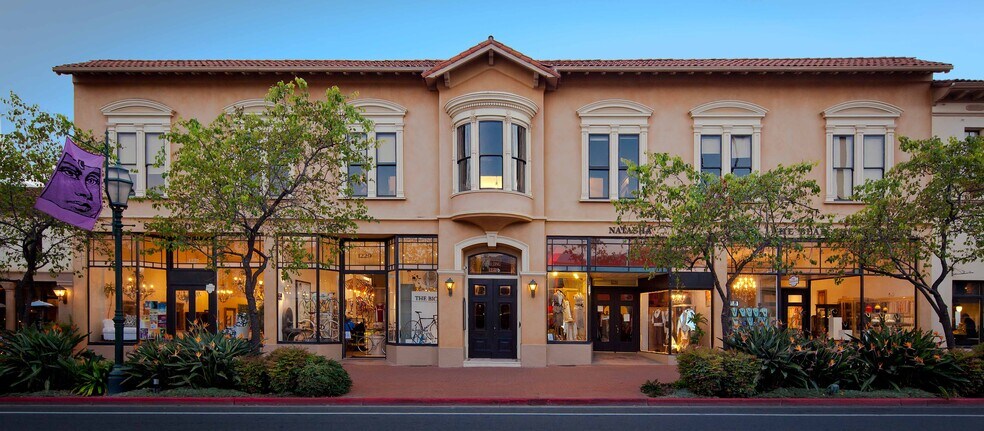 1235 State St, Santa Barbara, CA à louer - Photo de l’immeuble – Image 3 sur 17