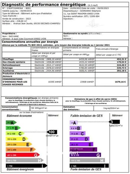 Bureau dans Décines-Charpieu à louer - Photo de l’immeuble – Image 3 sur 13