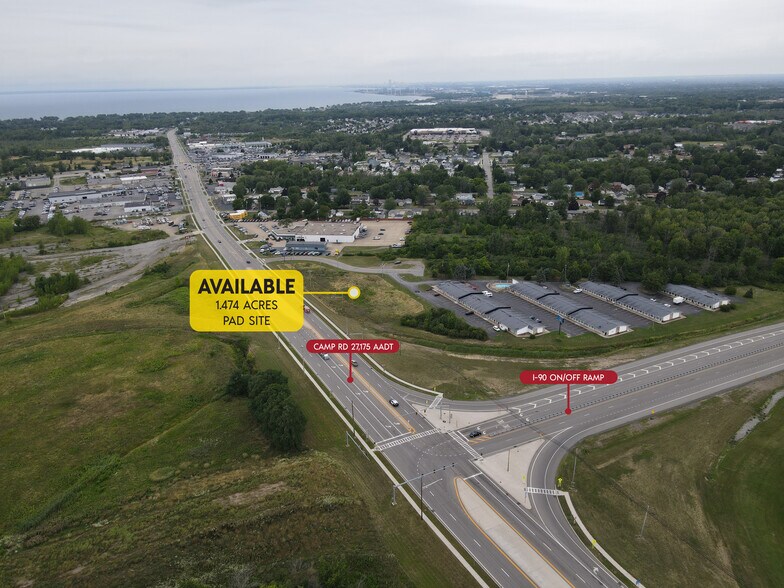 5245 Camp Rd, Hamburg, NY à louer - Photo de l’immeuble – Image 1 sur 13