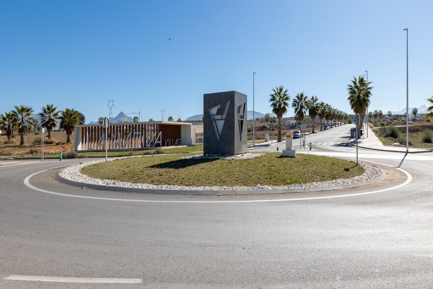 Calle Margarita Salas, 47, Albolote, Granada à vendre - Photo de l’immeuble – Image 3 sur 33