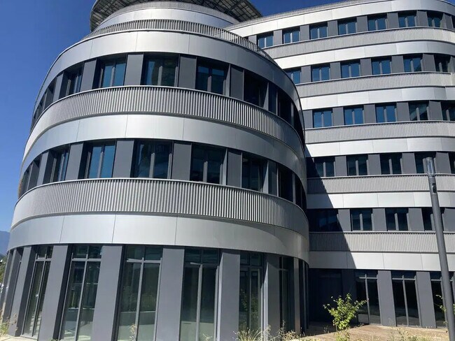Plus de détails pour 455 Chemin De La Cassine, Chambéry - Bureau à louer