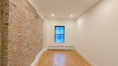 16 E 41st St, New York, NY à louer Photo intérieure– Image 1 sur 5