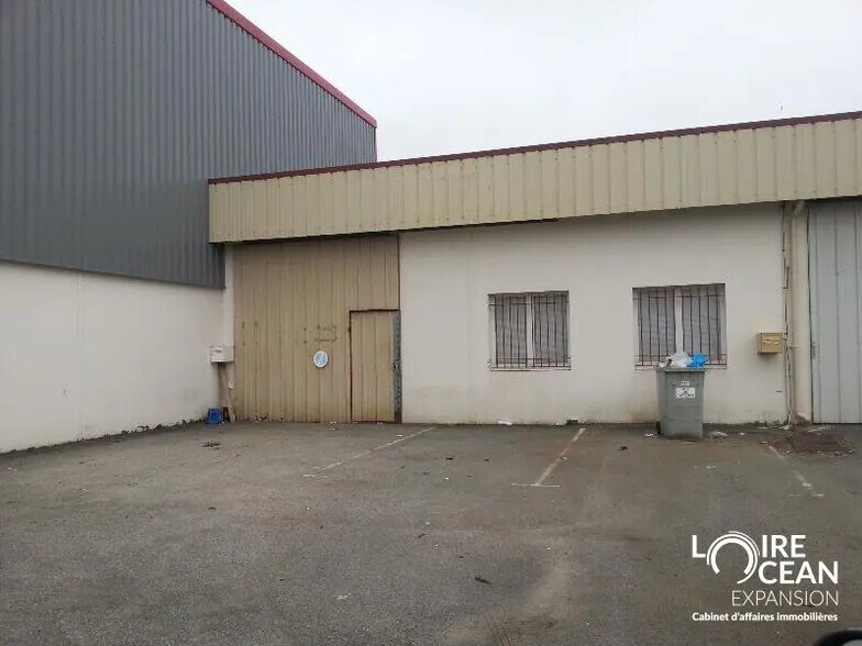 Local d’activités dans Nantes à louer - Photo de l’immeuble – Image 2 sur 4