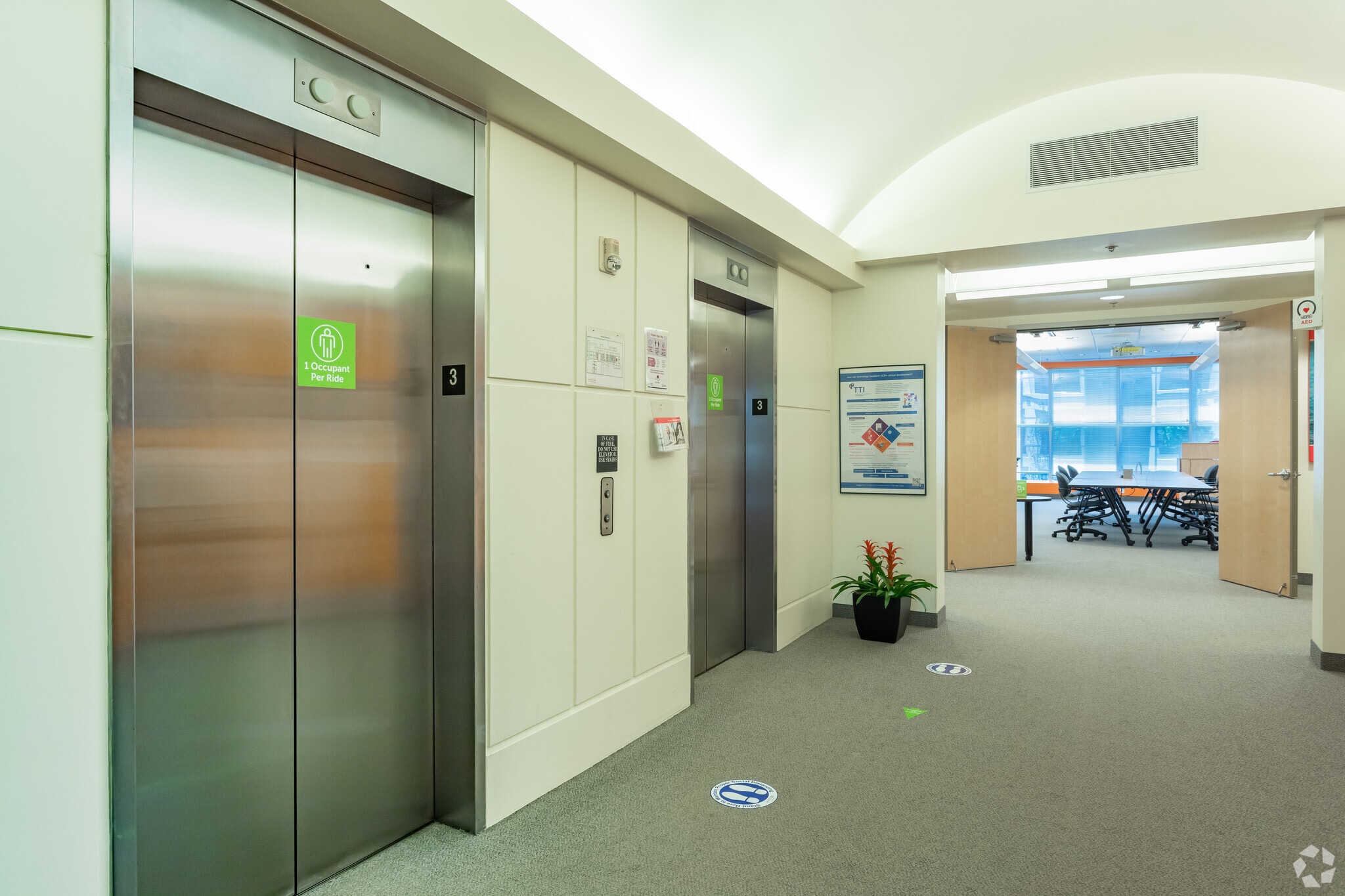 8010 Arco Corporate Dr, Raleigh, NC à louer Photo intérieure– Image 1 sur 8