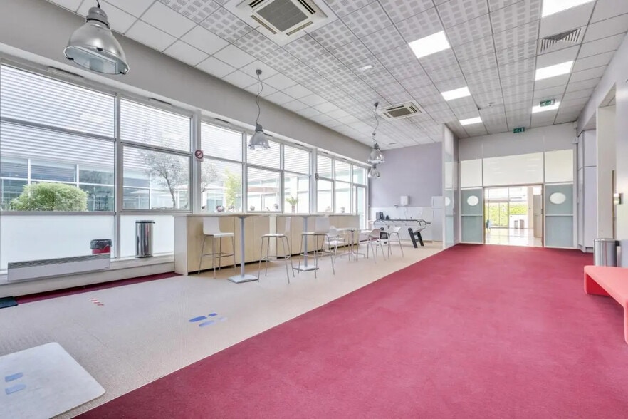 7 Rue Nationale, Boulogne-Billancourt à louer - Photo de l’immeuble – Image 3 sur 11