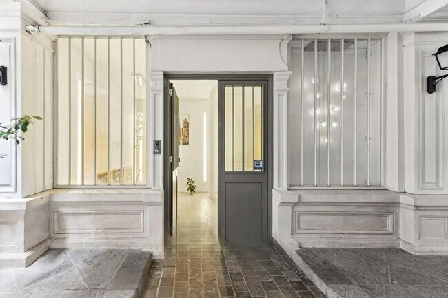 Plus de détails pour Bureau à vendre