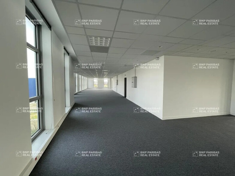 202 Avenue Du Saint Laurent, Saint-Herblain à louer - Photo de l’immeuble – Image 3 sur 9