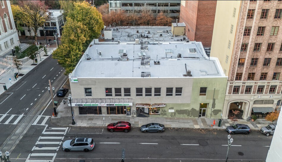 822-838 SW 10th Ave, Portland, OR à louer - Photo de l’immeuble – Image 3 sur 8