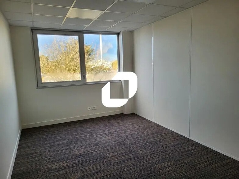 Industriel/Logistique dans Mérignac à louer - Photo intérieure – Image 3 sur 10