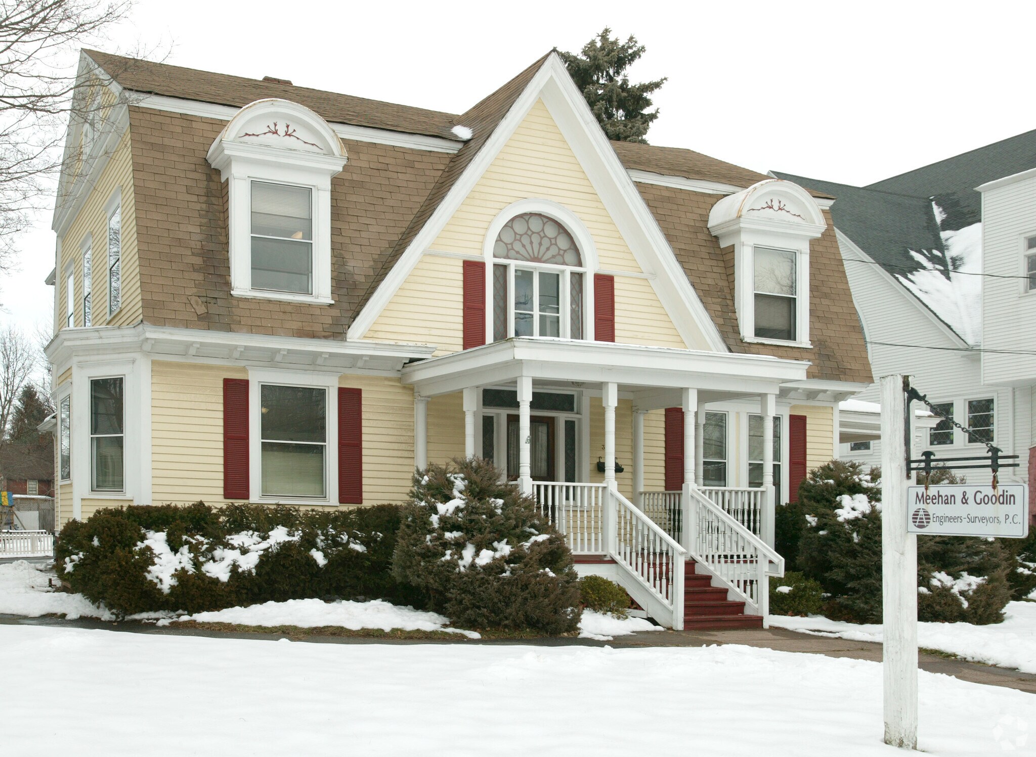 387 N Main St, Manchester, CT à vendre Photo principale– Image 1 sur 2