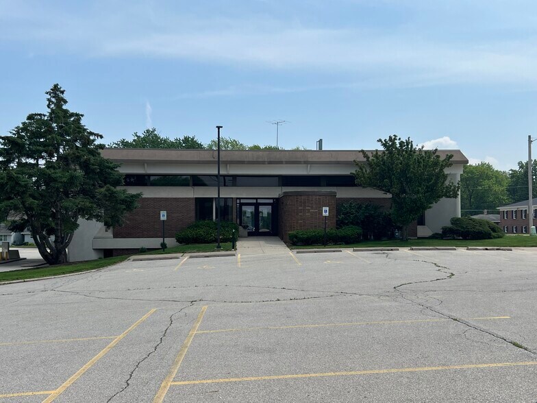 908 S Fisk St, Green Bay, WI à louer - Photo de l’immeuble – Image 2 sur 10