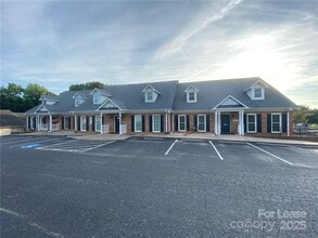 825 Majestic Ct, Gastonia, NC à louer Photo intérieure– Image 2 sur 16