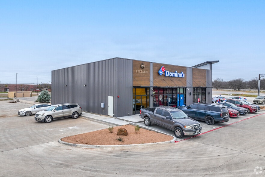 9101 N Highway 171, Godley, TX à louer - Photo principale – Image 1 sur 15