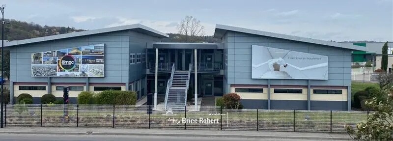 Bureau dans Vourles à louer Photo de l’immeuble– Image 1 sur 5