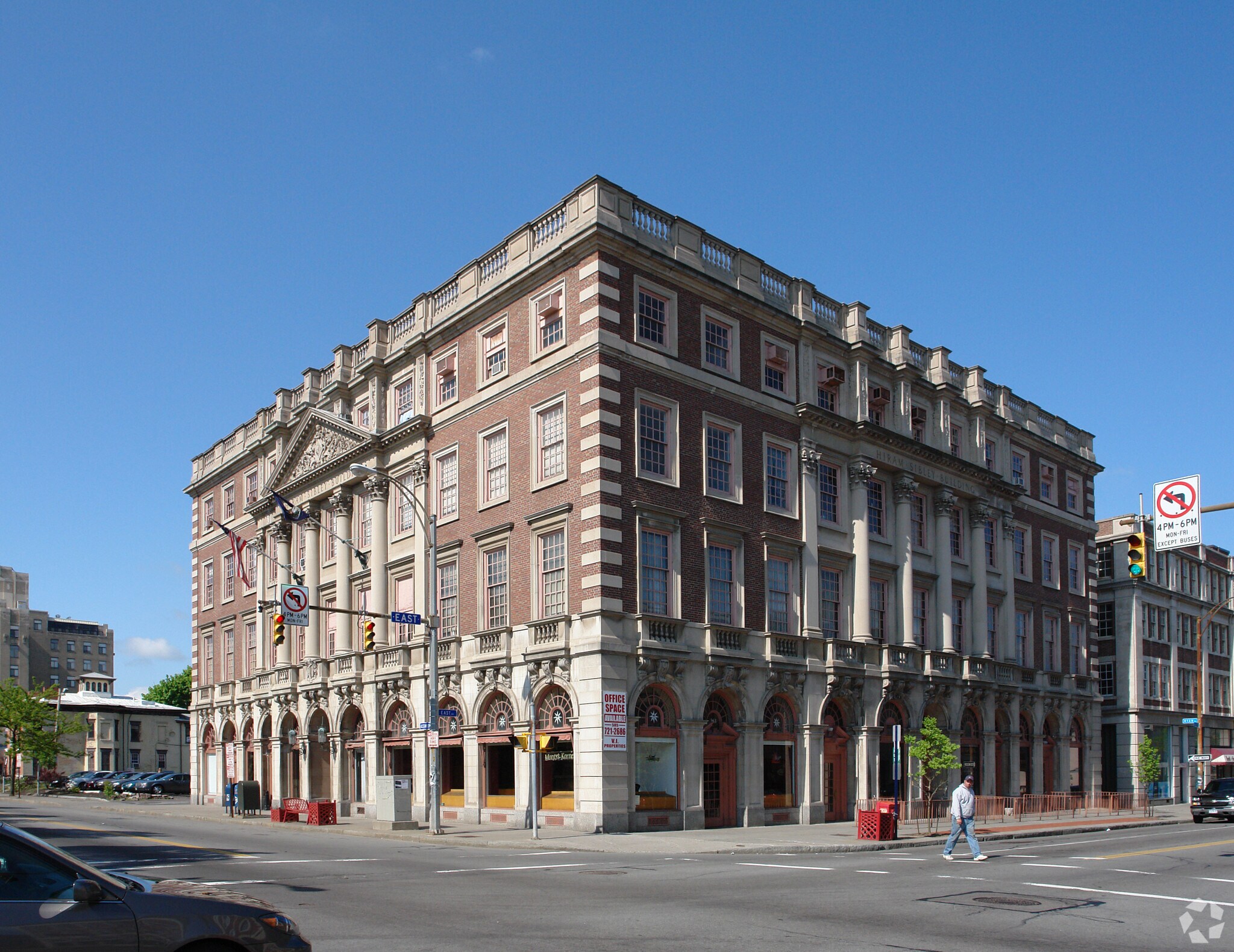 311 Alexander St, Rochester, NY à louer Photo principale– Image 1 sur 28