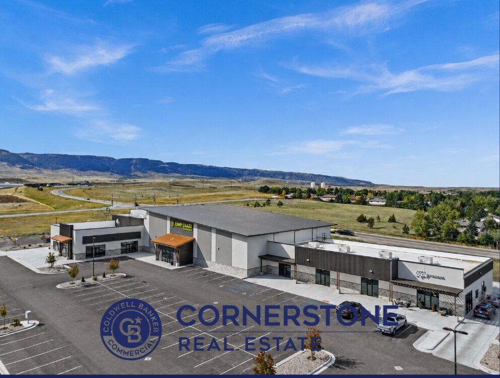 1656 Heathrow Ave, Casper, WY à louer Photo de l’immeuble– Image 1 sur 8