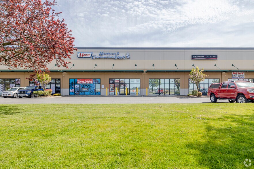 11317 Steele St S, Parkland, WA à louer - Photo de l’immeuble – Image 2 sur 6