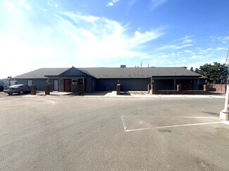Plus de détails pour 4647 White Ln, Bakersfield, CA - Local commercial à louer