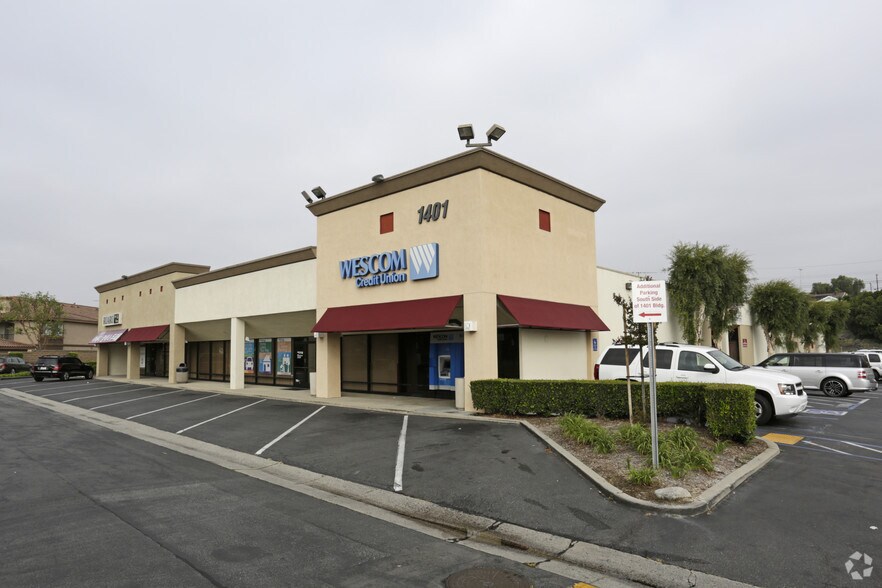 1251-1401 S Beach Blvd, La Habra, CA à louer - Photo de l’immeuble – Image 1 sur 6