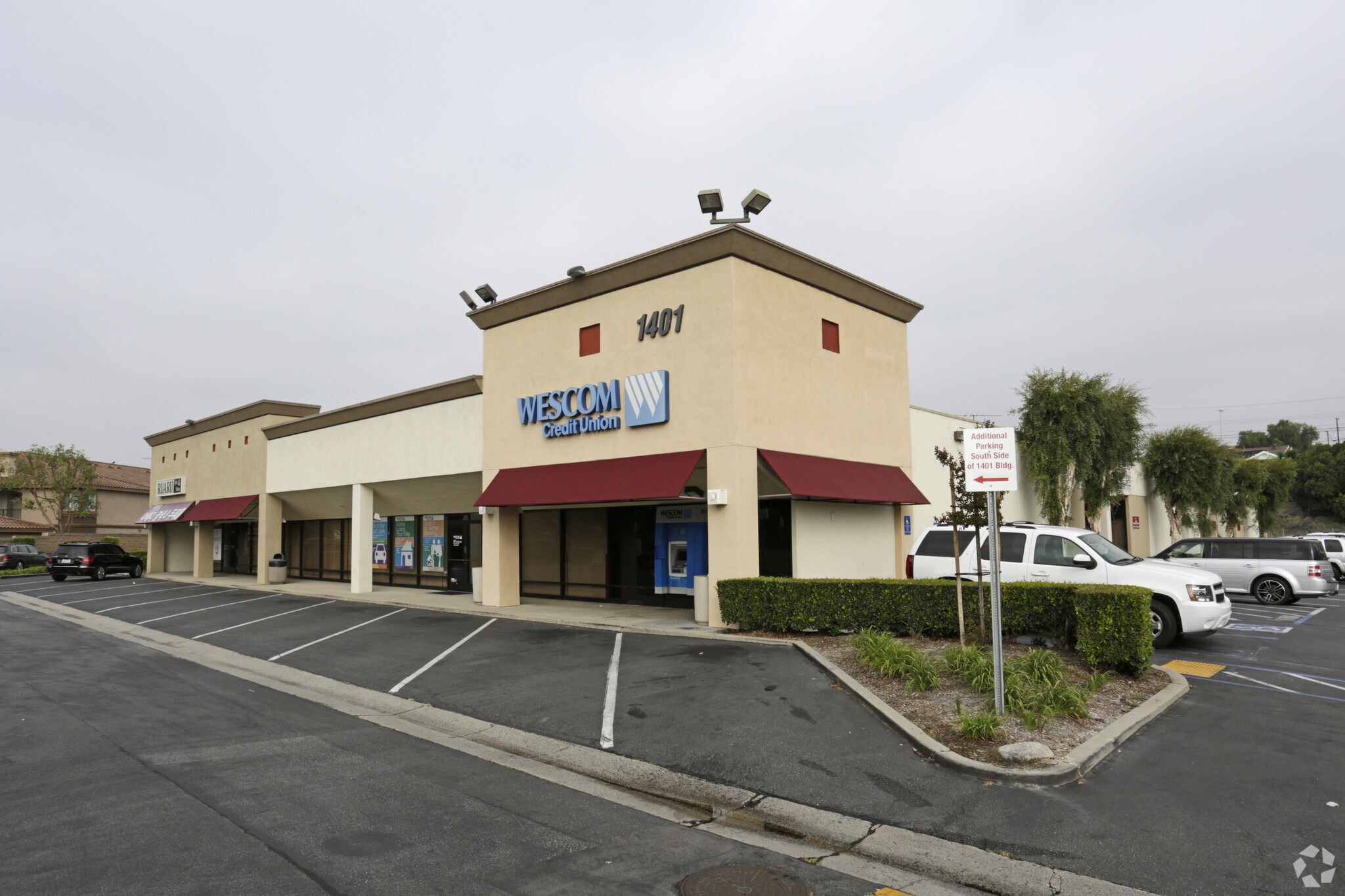 1251-1401 S Beach Blvd, La Habra, CA à louer Photo de l’immeuble– Image 1 sur 7