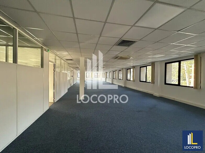 1360 Route Des Dolines, Valbonne à louer - Photo de l’immeuble – Image 3 sur 18