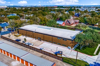 351 E Hudgins St, Grapevine, TX - VUE AÉRIENNE vue de carte - Image1